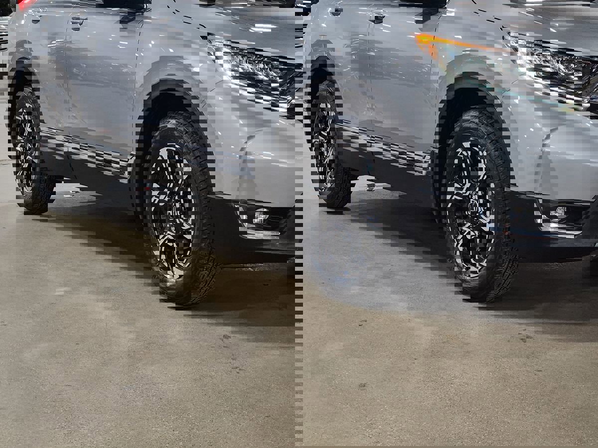 Used 2019 Honda CR-V Touring image 16