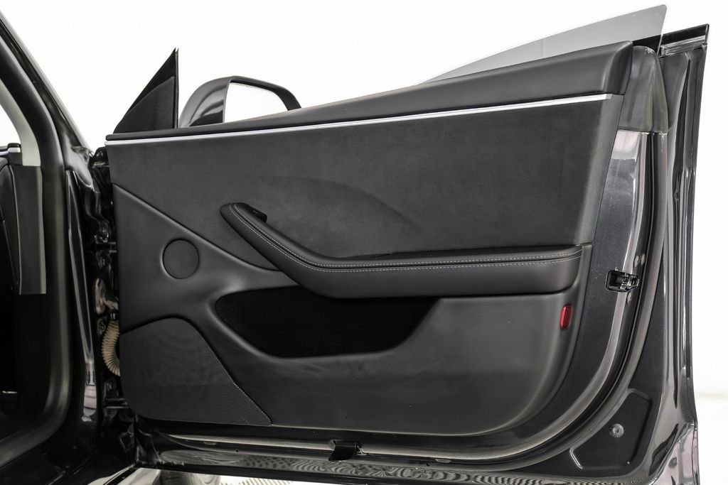 Used 2025 Tesla Model 3 Long Range image 47