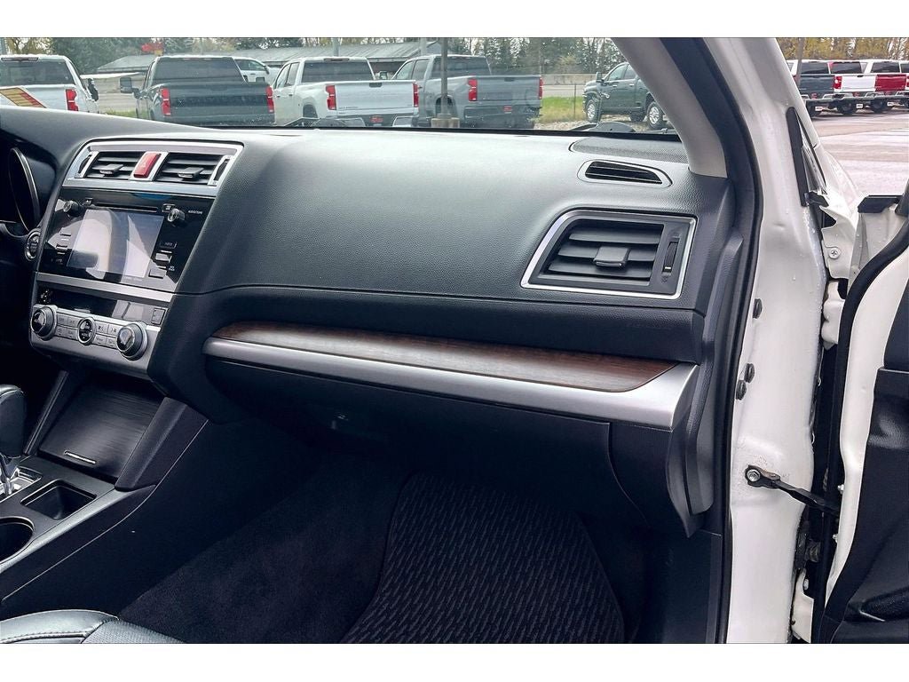 Used 2015 Subaru Outback 3.6R Limited AWD/4WD image 18