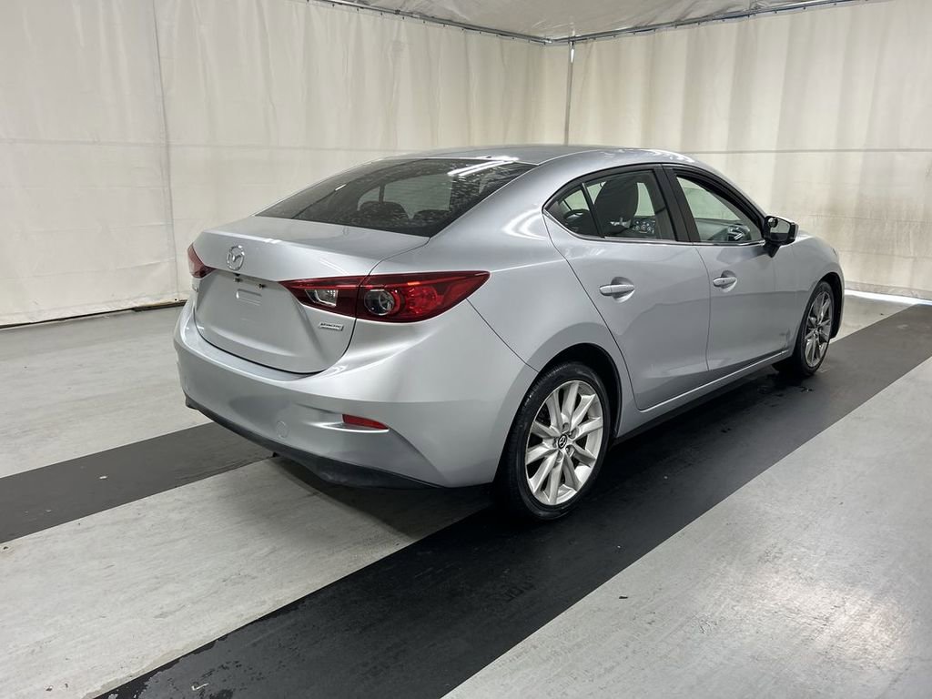 Used 2017 MAZDA MAZDA3 Touring FWD image 2
