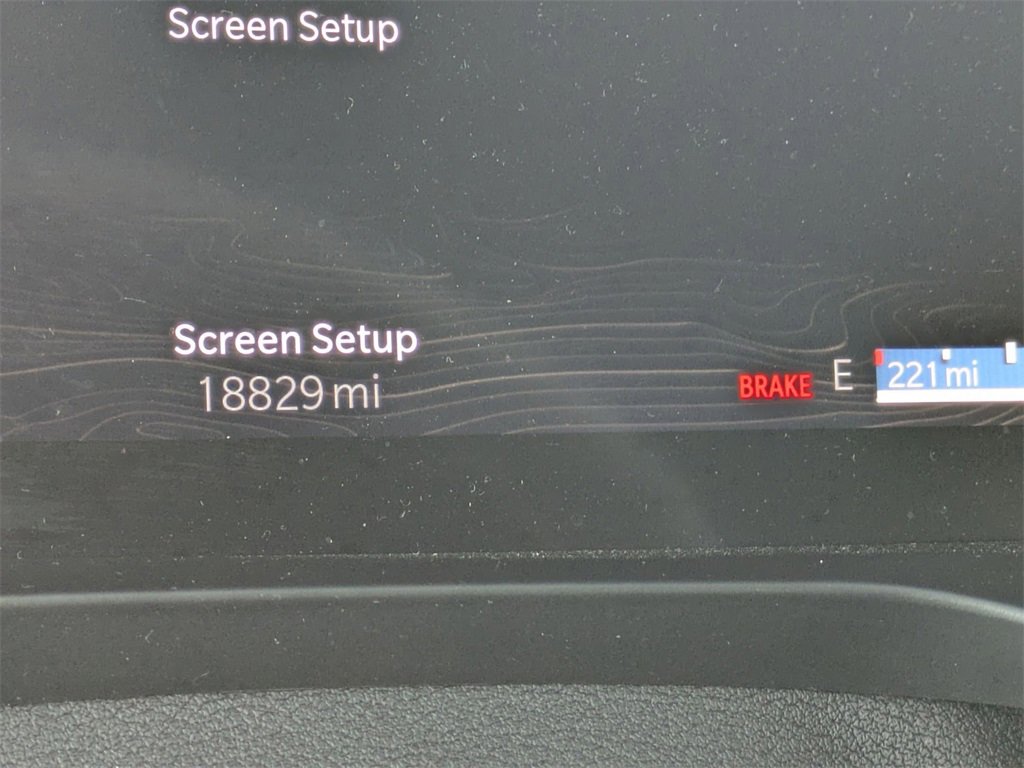 Used 2024 Jeep Grand Cherokee L Laredo image 16