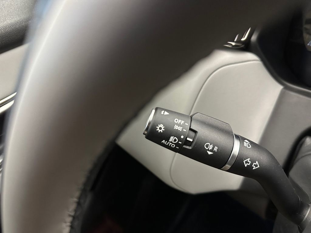 Used 2026 Land Rover Range Rover Velar S image 19