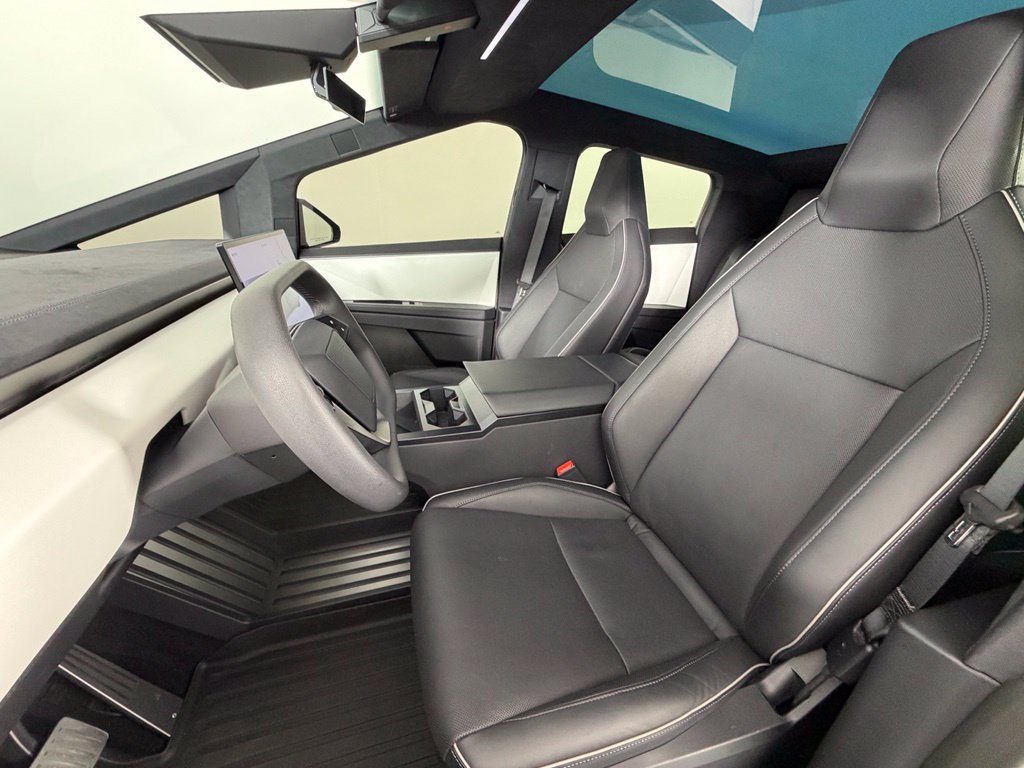 Used 2024 Tesla Cybertruck Cyberbeast AWD/4WD image 5