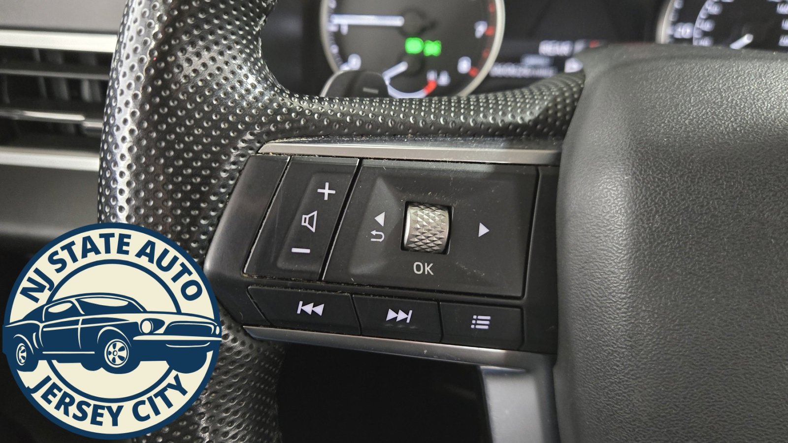 Used 2024 Mitsubishi Outlander SE image 11