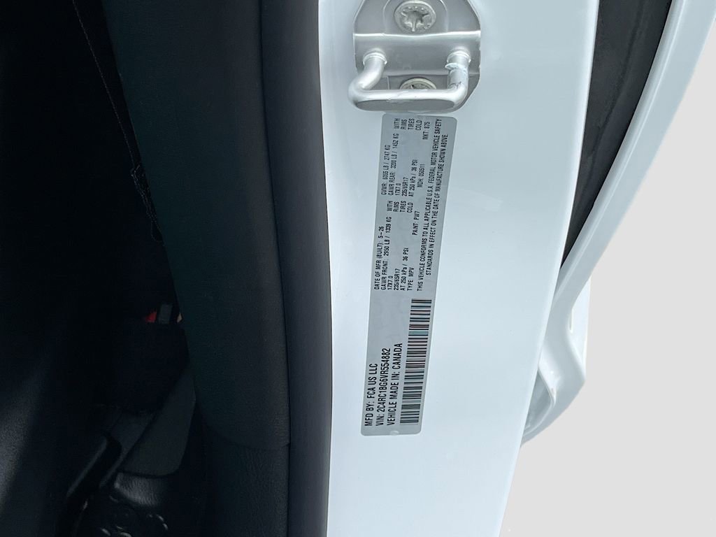New 2027 Chrysler Pacifica Select FWD image 28