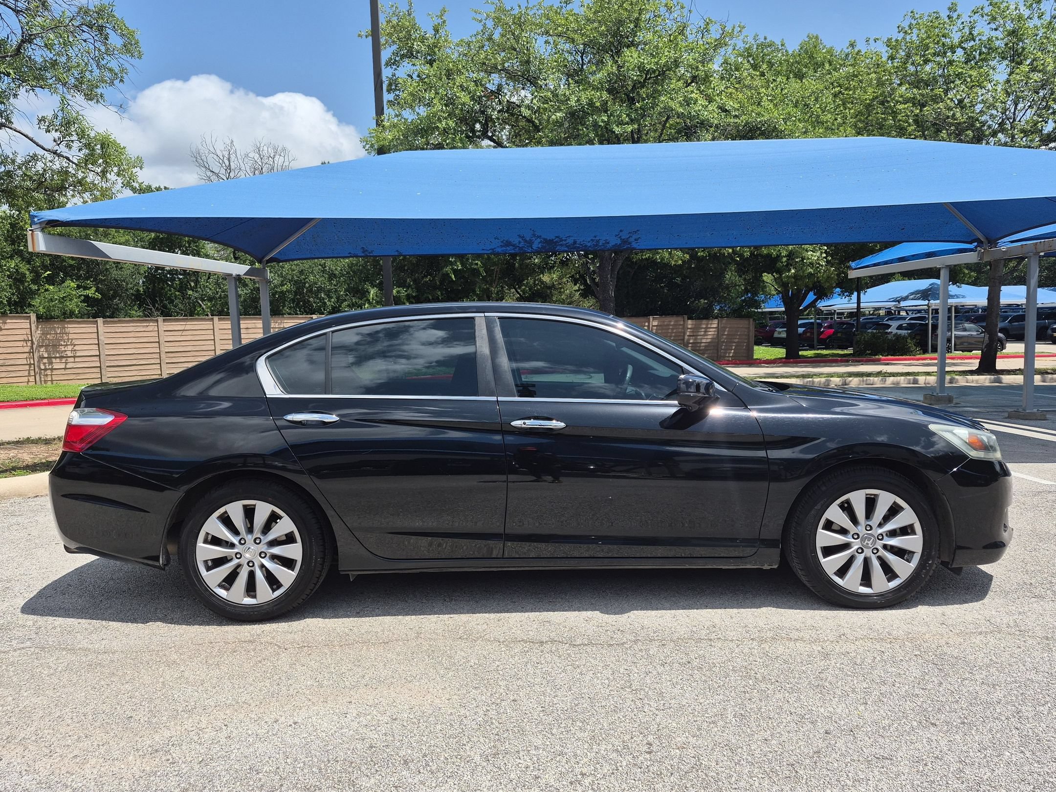Used 2014 Honda Accord EX-L image 2