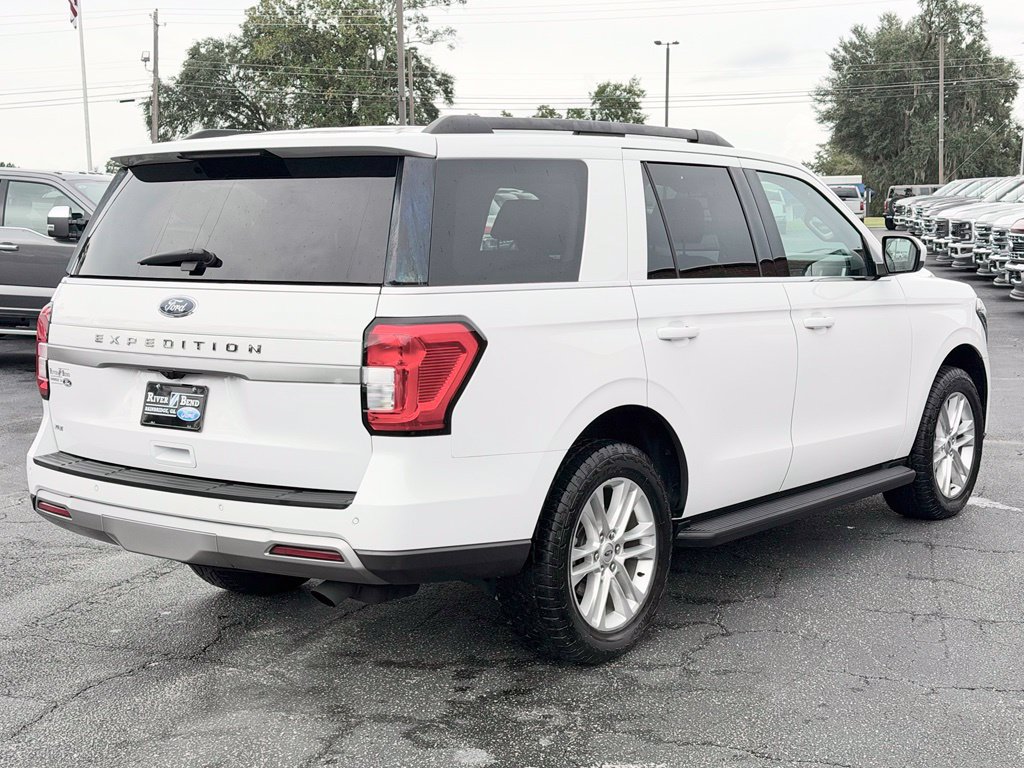 Used 2024 Ford Expedition XLT AWD/4WD image 6