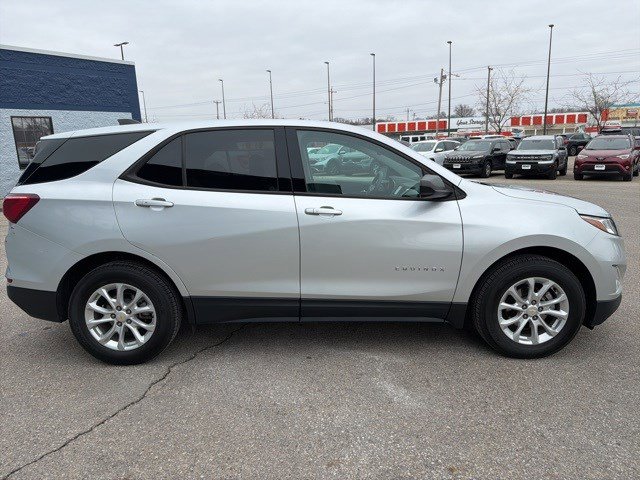 Used 2018 Chevrolet Equinox LS image 6