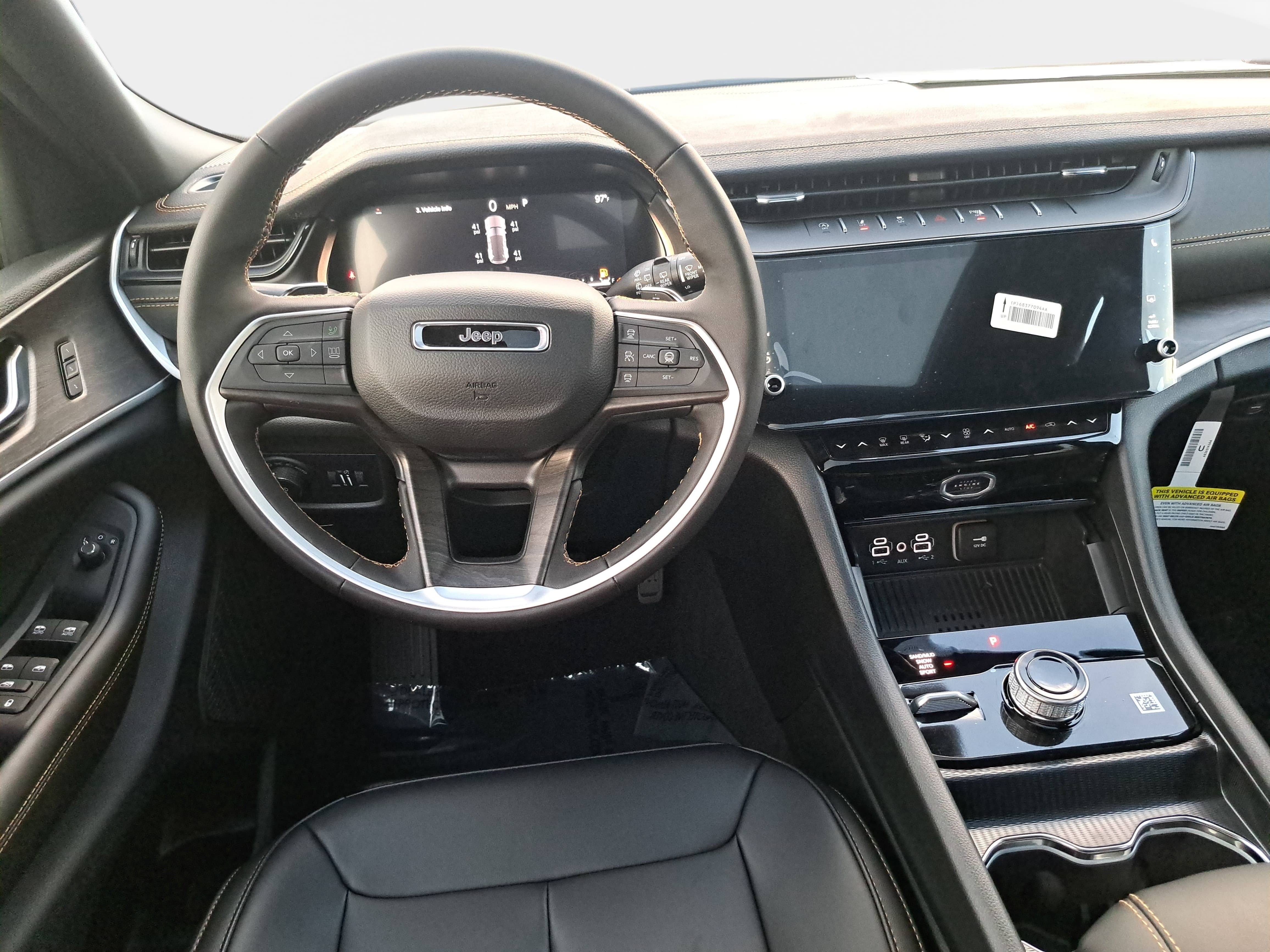 New 2026 Jeep Grand Cherokee Limited AWD/4WD image 16