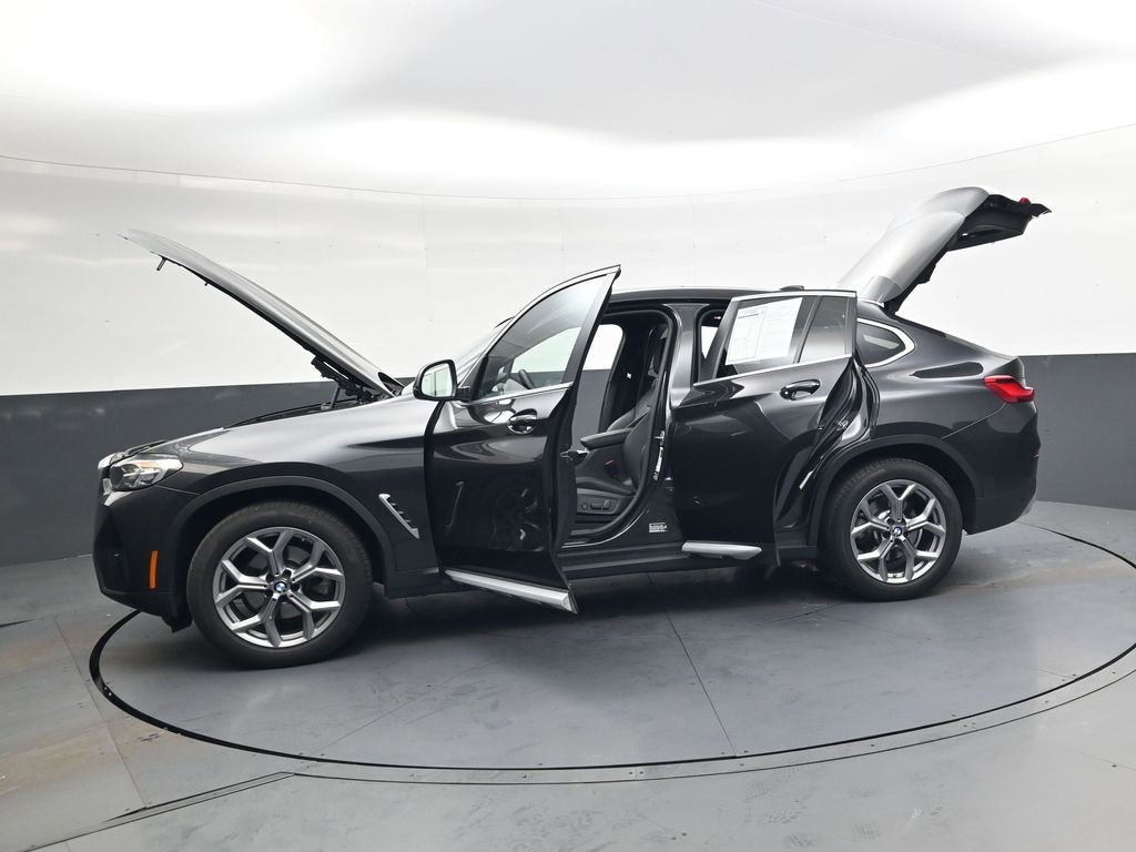 Used 2025 BMW X4 xDrive30i image 43