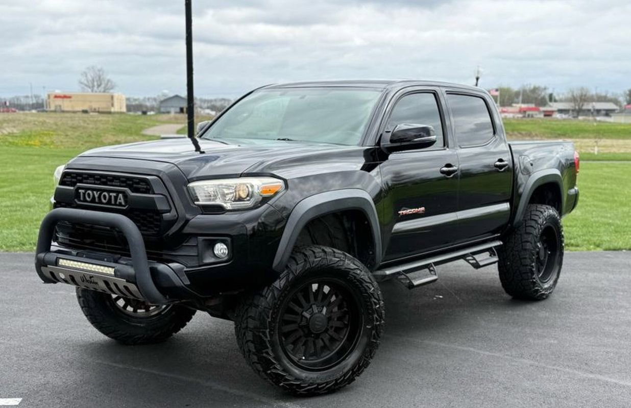 Used 2017 Toyota Tacoma TRD Off-Road w/ Premium & Technology Package