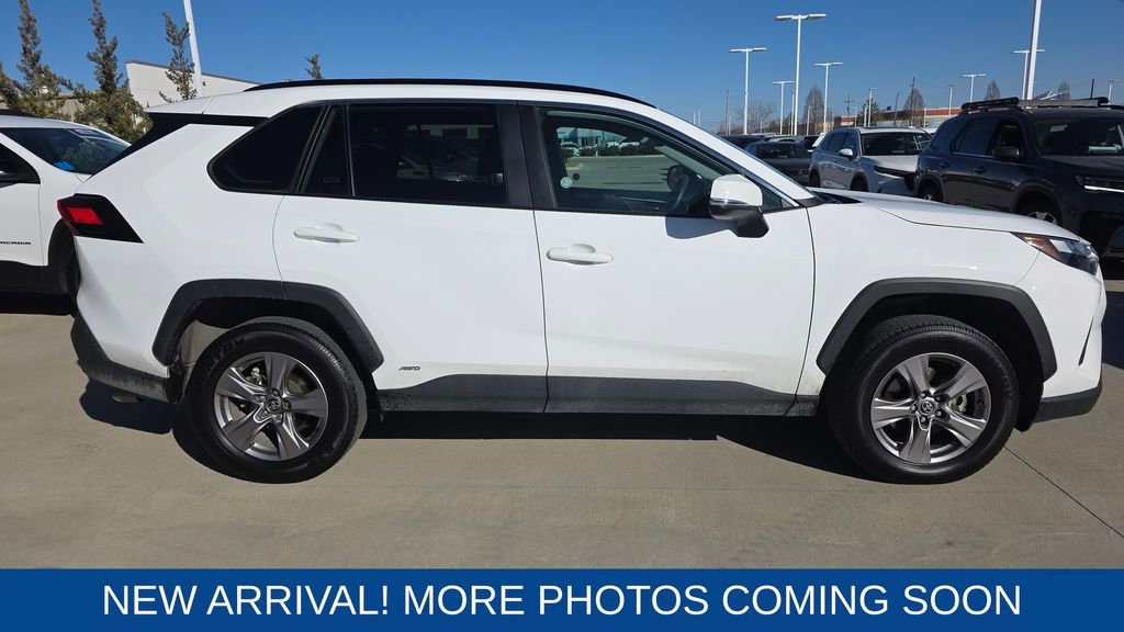 Used 2025 Toyota RAV4 XLE image 6