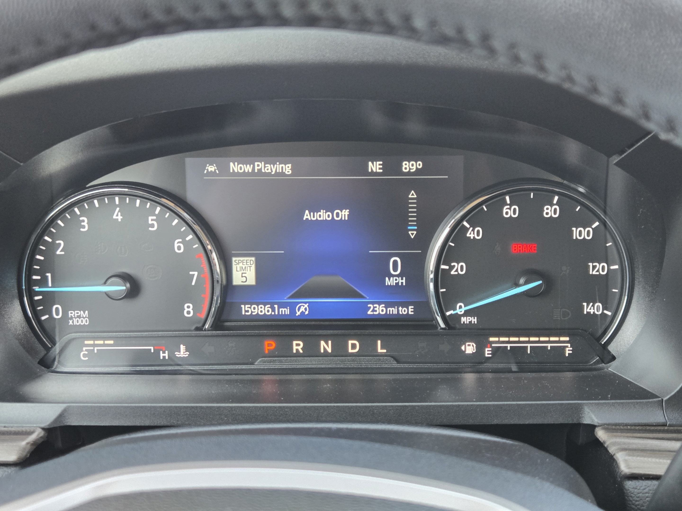 Used 2023 Ford Explorer Limited w/ Limited Technology Package RWD image 9