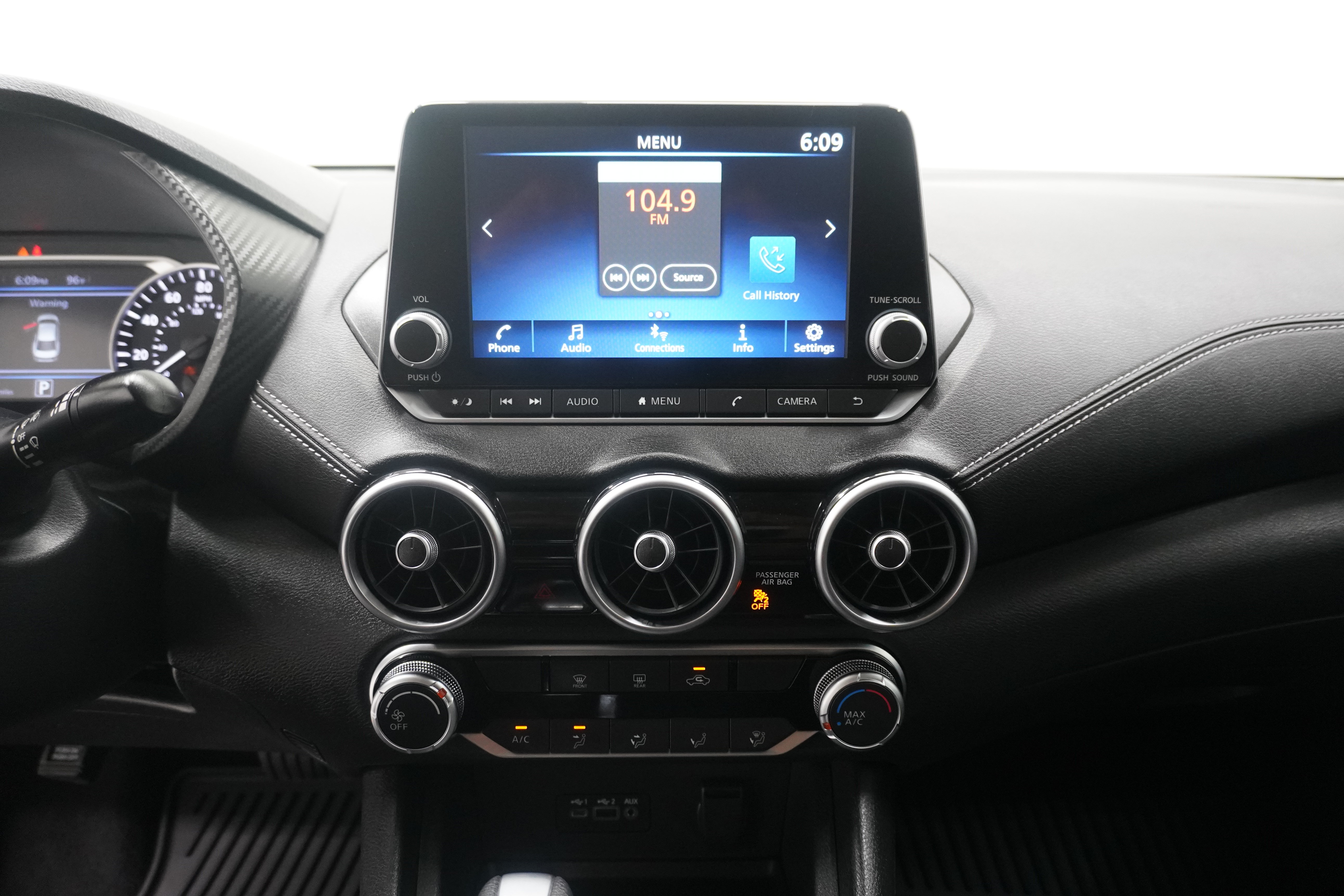 Used 2023 Nissan Sentra SV FWD image 17
