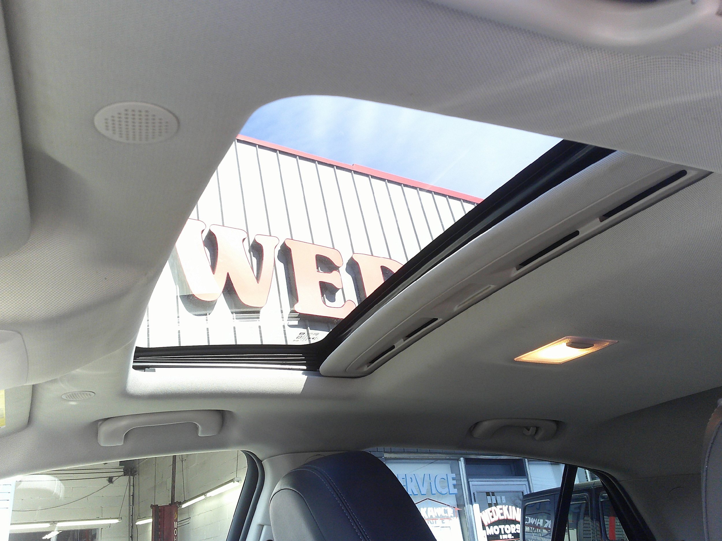 Used 2019 Buick Encore Sport Touring image 18