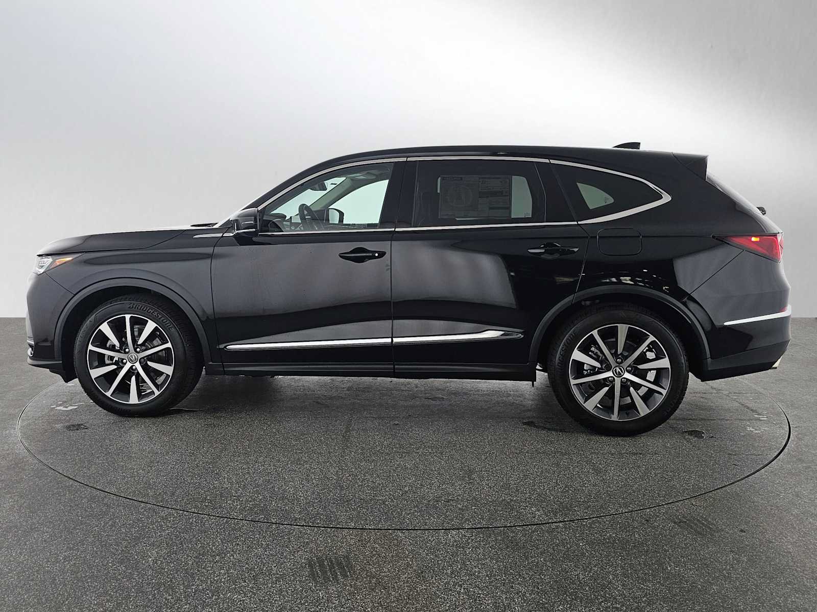 New 2026 Acura MDX w/ Technology Package FWD image 6