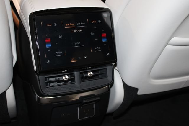 New 2027 Cadillac Vistiq Luxury AWD/4WD image 11