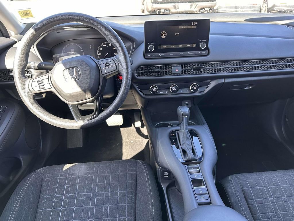 Used 2023 Honda HR-V LX image 13