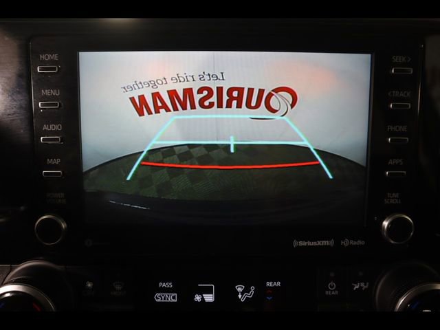 Used 2021 Toyota Highlander XLE image 25