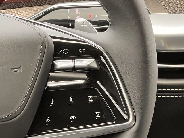 New 2026 Cadillac Escalade V w/ LPO, ONYX Package AWD/4WD image 13
