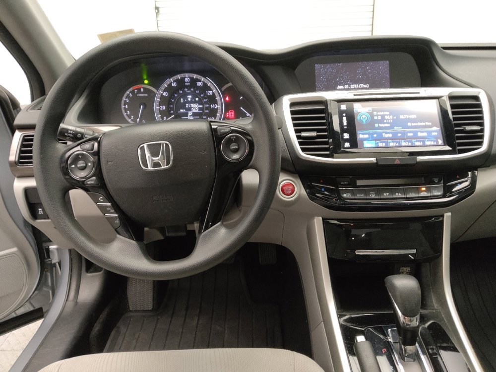 Used 2017 Honda Accord EX image 22