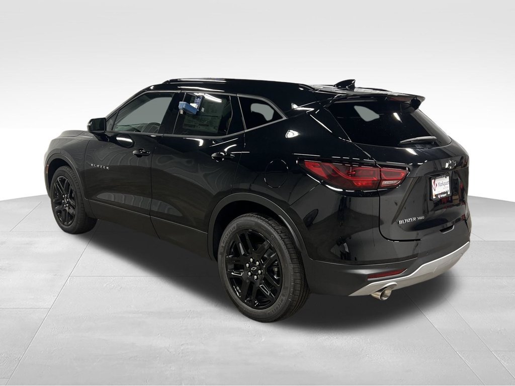 New 2026 Chevrolet Blazer LT w/ Sound & Technology Package AWD/4WD image 6