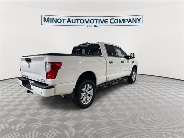Used 2023 Nissan Titan SV w/ SV Convenience Package image 8