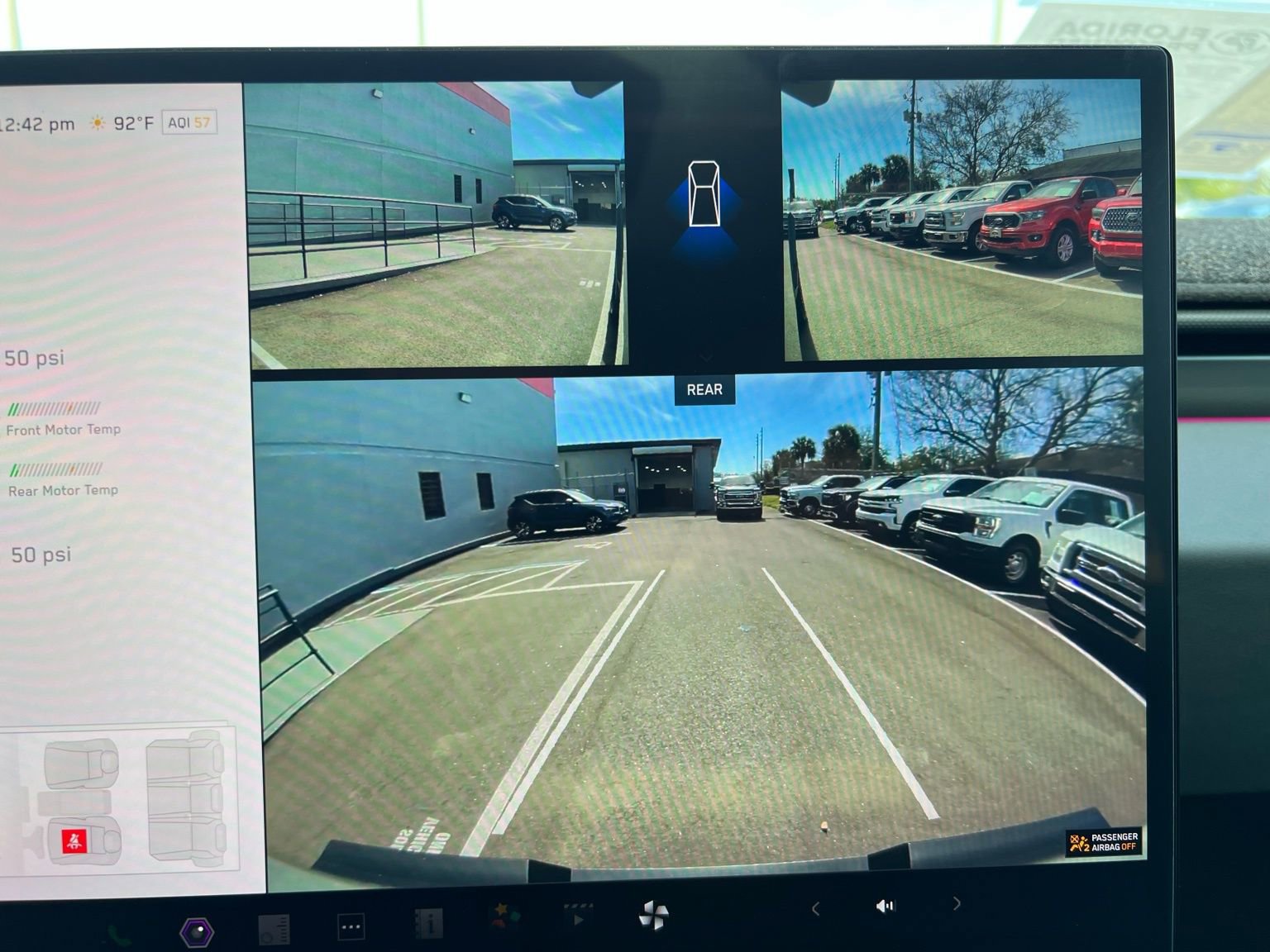 Used 2024 Tesla Cybertruck AWD Crew Cab image 37