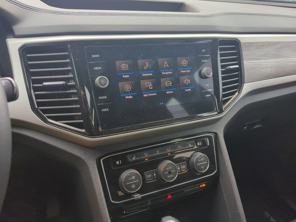 Used 2023 Volkswagen Atlas Cross Sport SE image 16