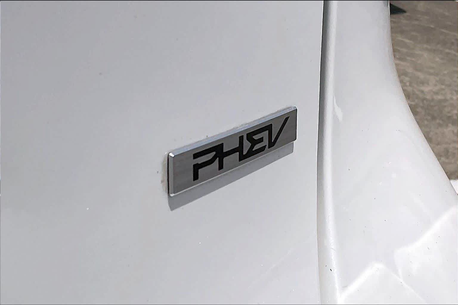 Used 2024 Kia Niro EX FWD image 9