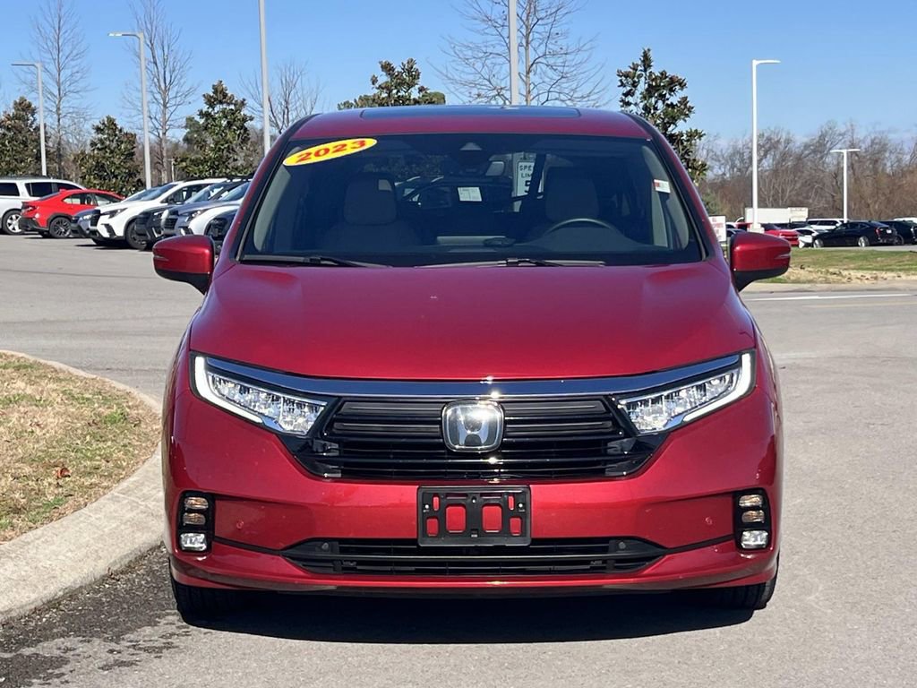 Used 2023 Honda Odyssey Touring image 2