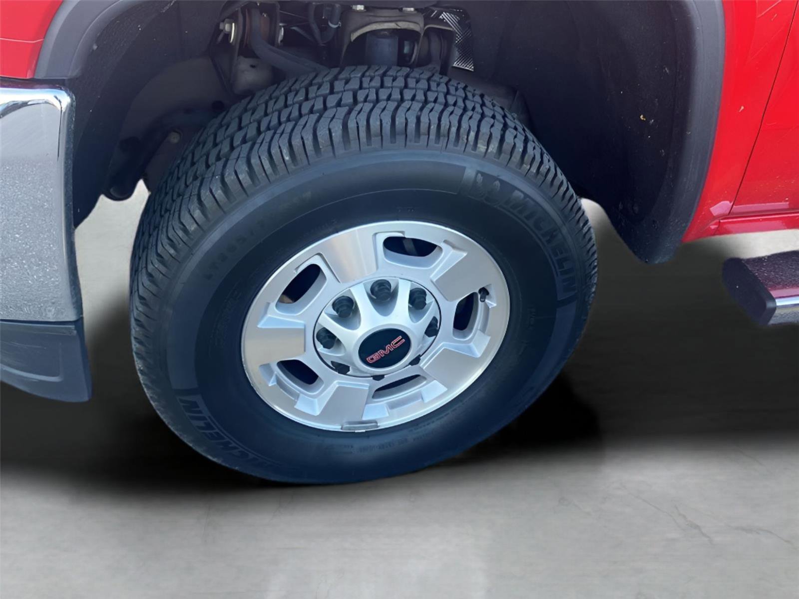 Used 2015 GMC Sierra 2500 4WD Crew Cab 153.7 w/ Snow Plow Prep Package image 2