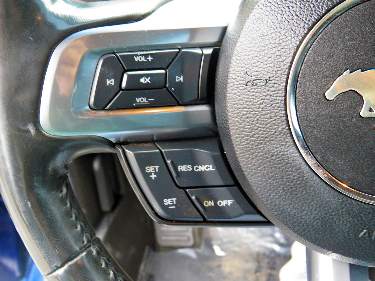 Used 2019 Ford Mustang GT Premium w/ Equipment Group 401A image 26