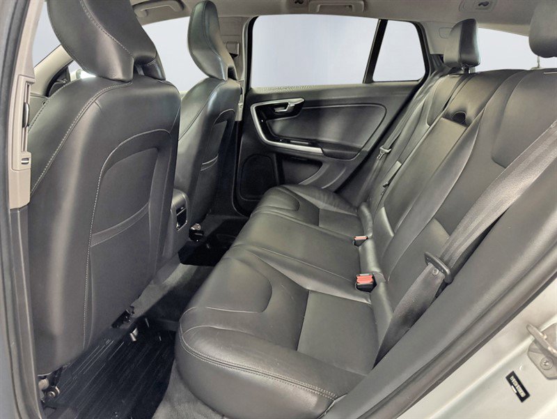 Used 2016 Volvo V60 T5 Premier AWD/4WD image 22