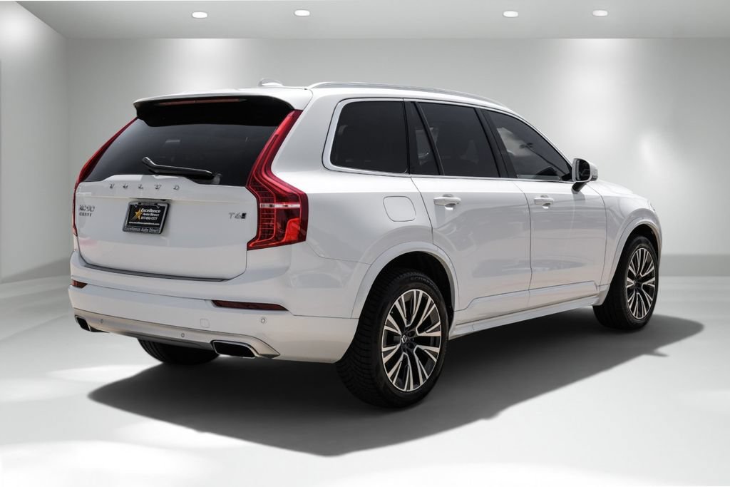 Used 2021 Volvo XC90 T6 Momentum w/ Climate Package AWD/4WD image 9