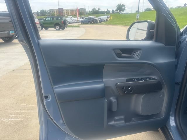 New 2025 Ford Maverick XLT w/ Black Appearance Package image 15
