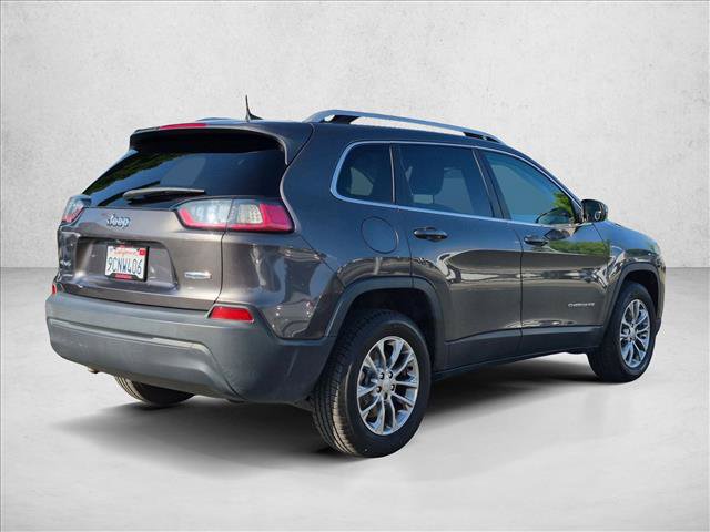 Used 2019 Jeep Cherokee Latitude Plus w/ Cold Weather Group AWD/4WD image 5