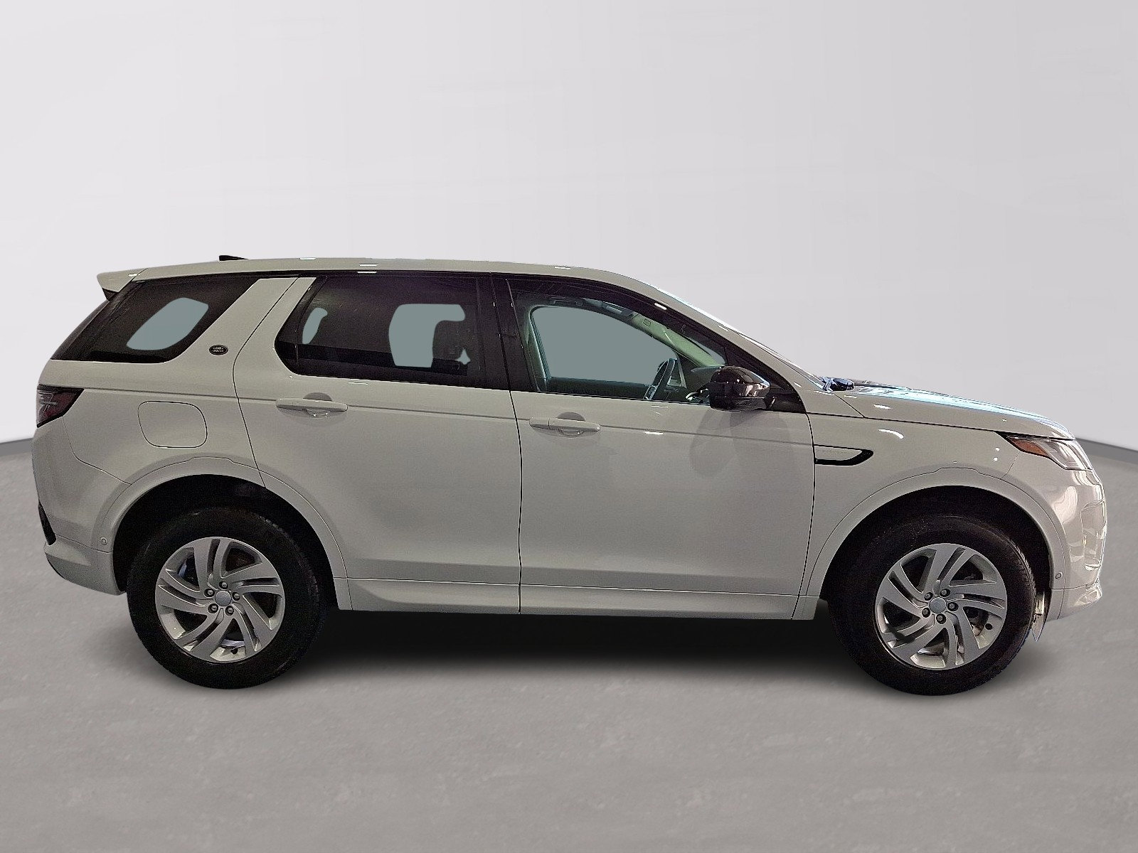 Certified 2025 Land Rover Discovery Sport S image 5