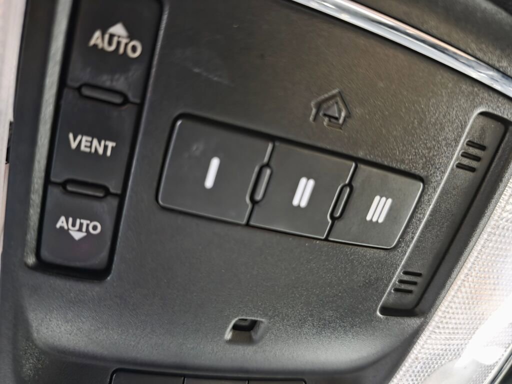 Used 2018 Dodge Durango R/T image 21
