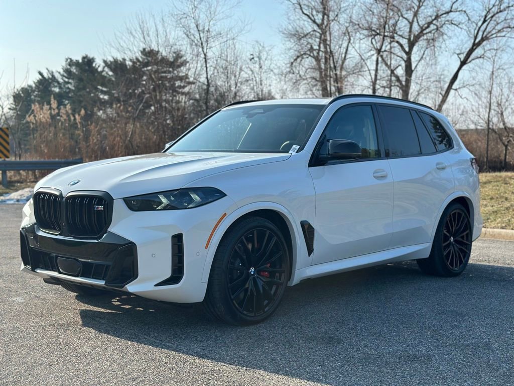 New 2026 BMW X5 M60i w/ Executive Package image 3