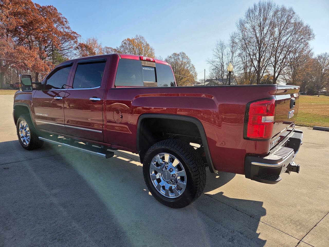 Used 2019 GMC Sierra 2500 Denali image 9