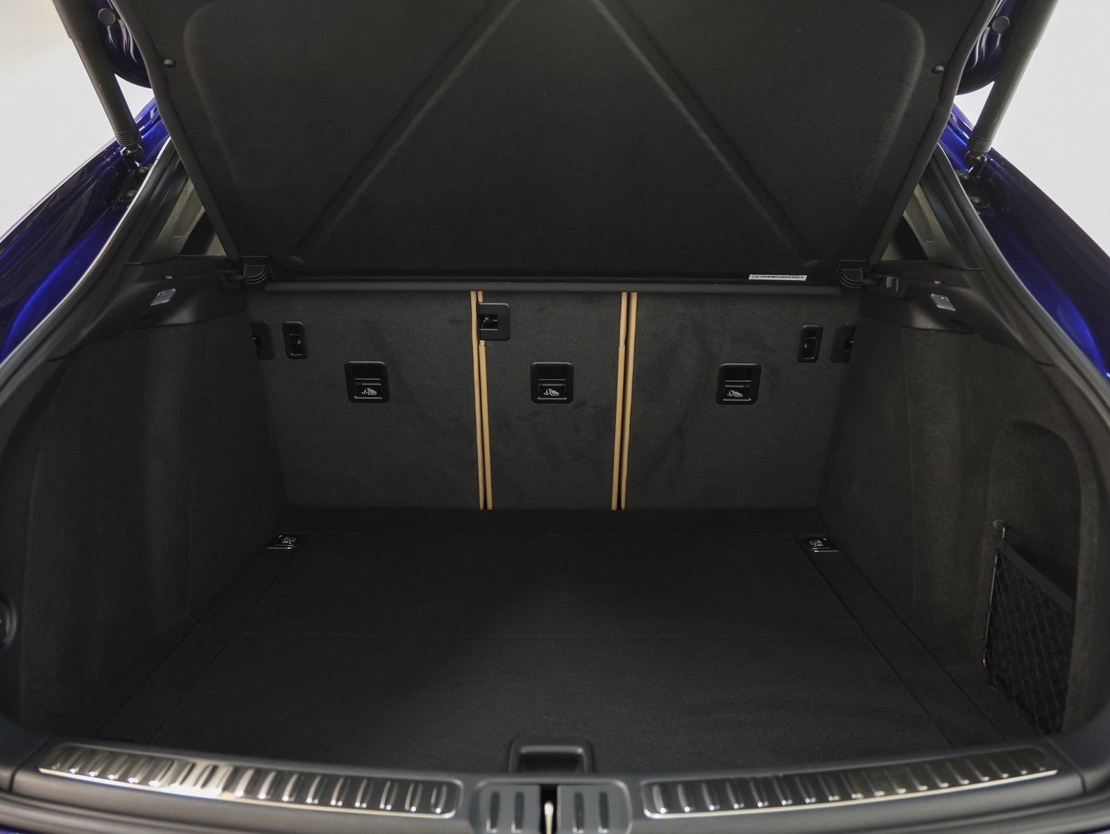 New 2026 Porsche Macan image 16