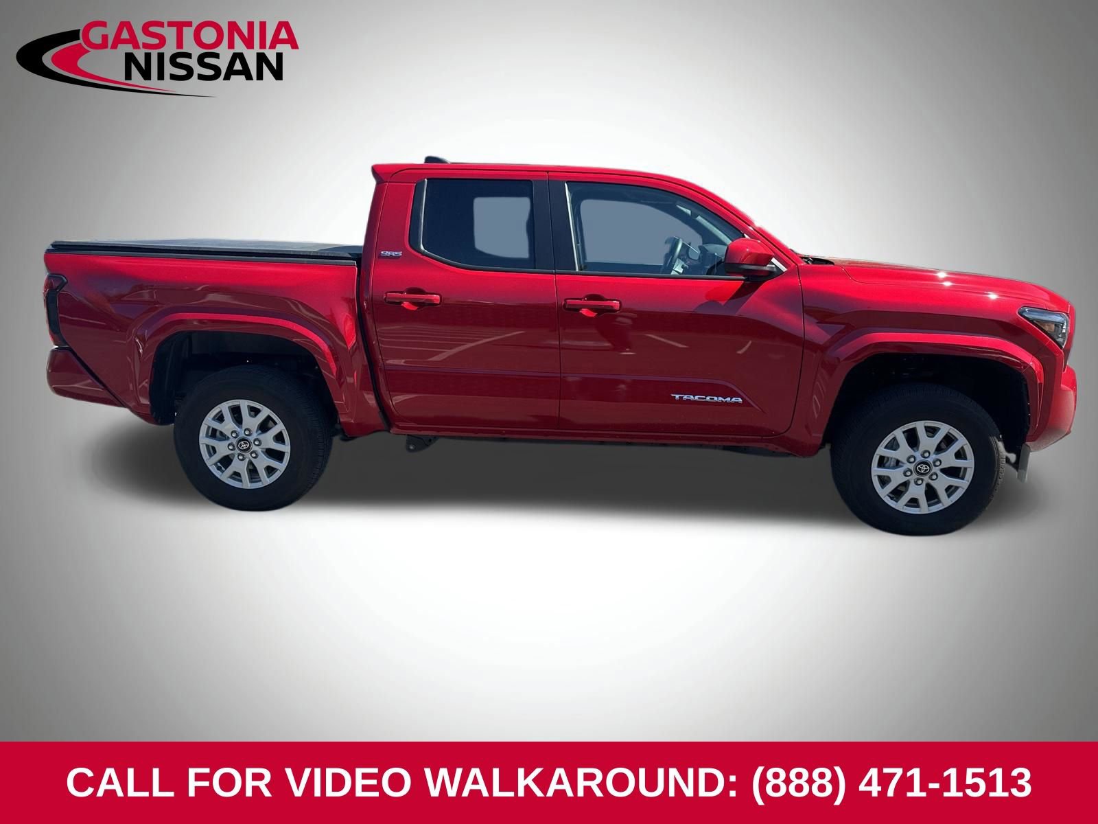 Used 2025 Toyota Tacoma SR5 image 7