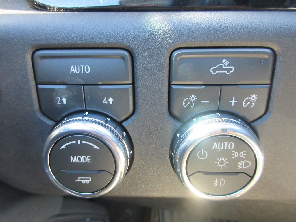 New 2026 GMC Sierra 1500 Elevation image 17