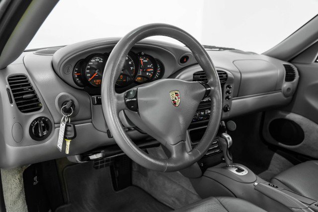 Used 2001 Porsche 911 Carrera 4 image 10