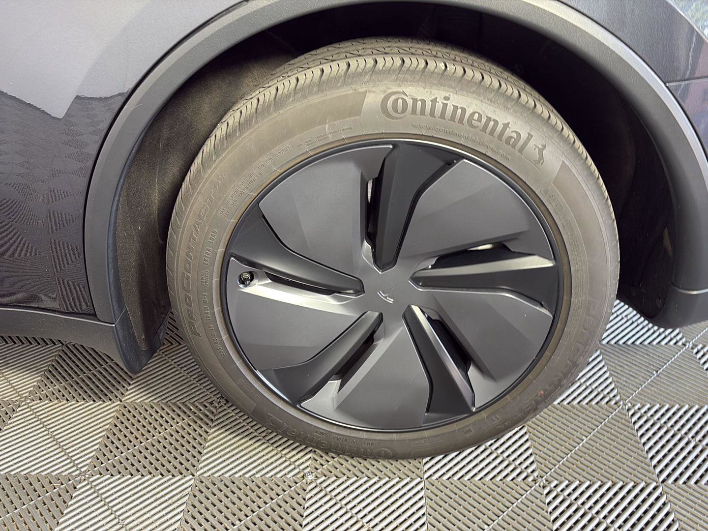 Used 2026 Tesla Model Y Long Range AWD/4WD image 14