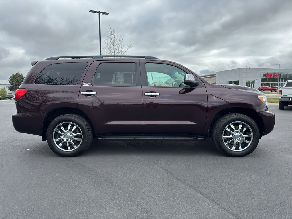 Used 2015 Toyota Sequoia Limited AWD/4WD image 2