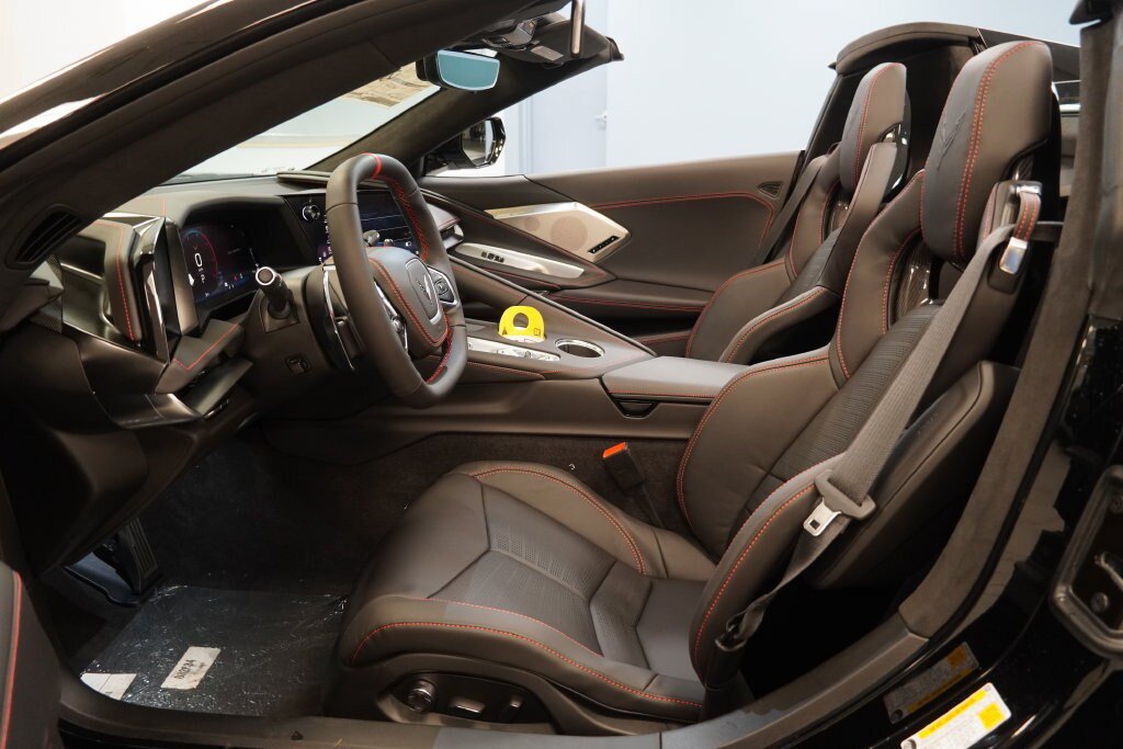 New 2027 Chevrolet Corvette Grand Sport w/ Z52 Sport Performance Package RWD image 4
