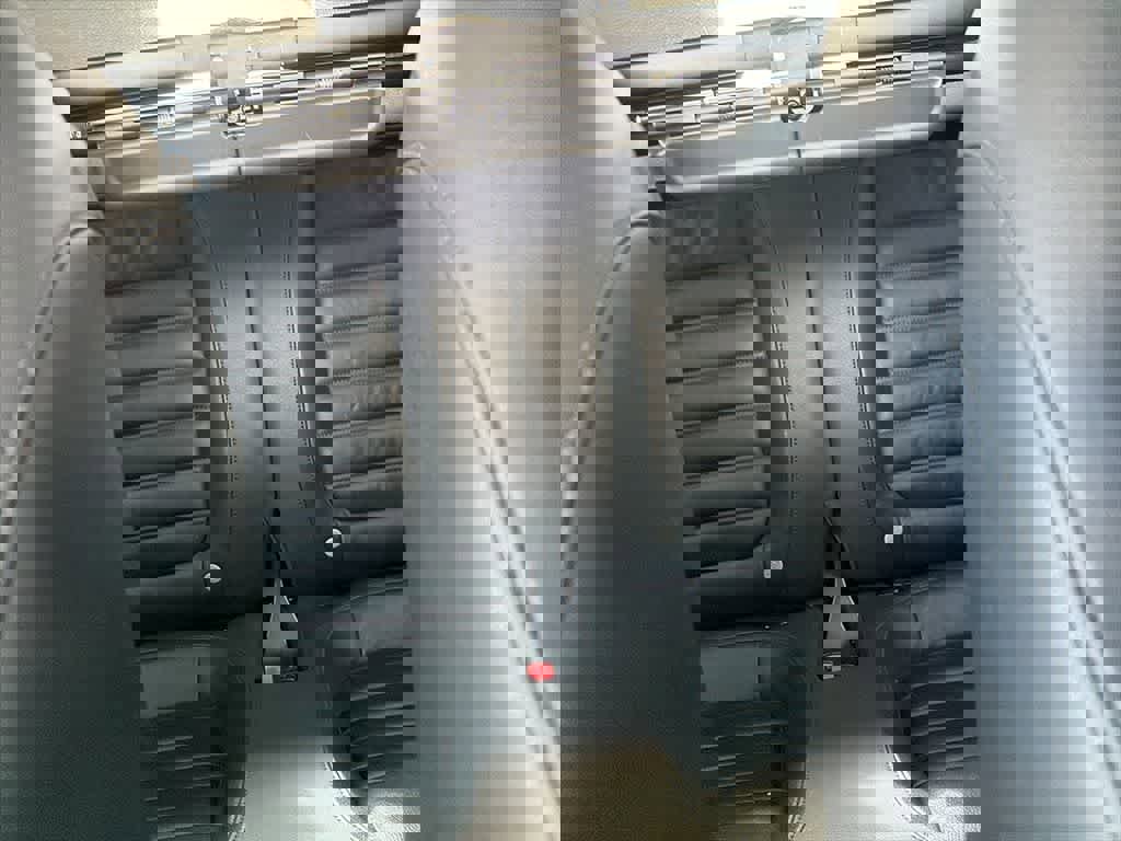 Used 2014 Volkswagen Beetle R-Line image 25