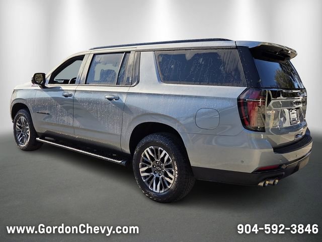 Certified 2025 Chevrolet Suburban Z71 AWD/4WD image 3